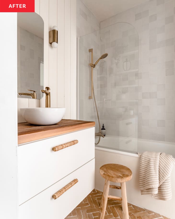 An IKEA BILLY Hack Divides a Small Bathroom Space - Photos | Apartment ...